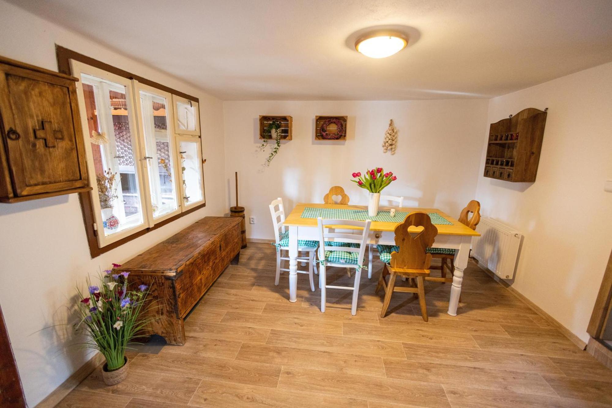 Valasska Kohoutek Apartment *