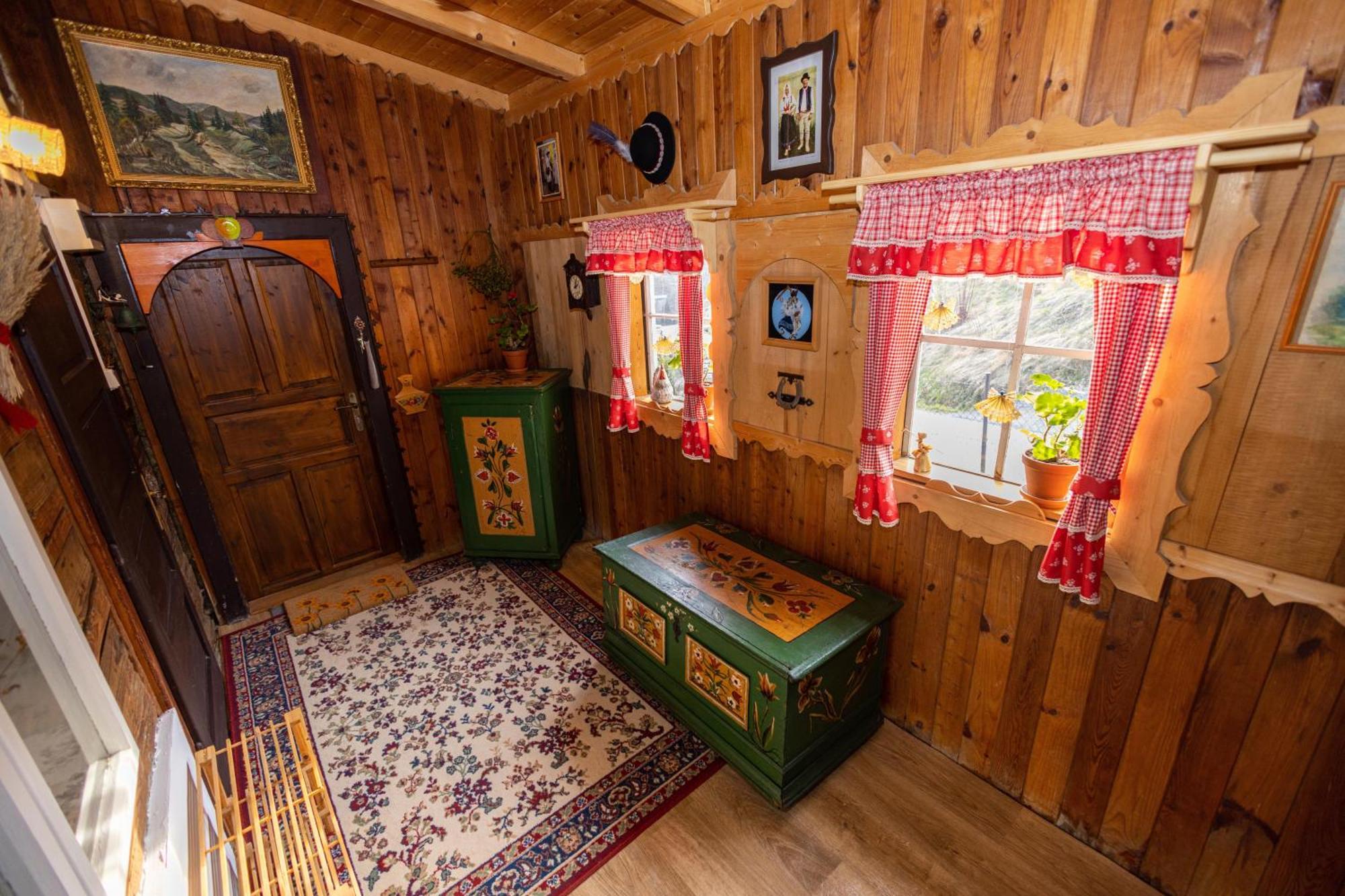 Valasska Kohoutek Apartment *